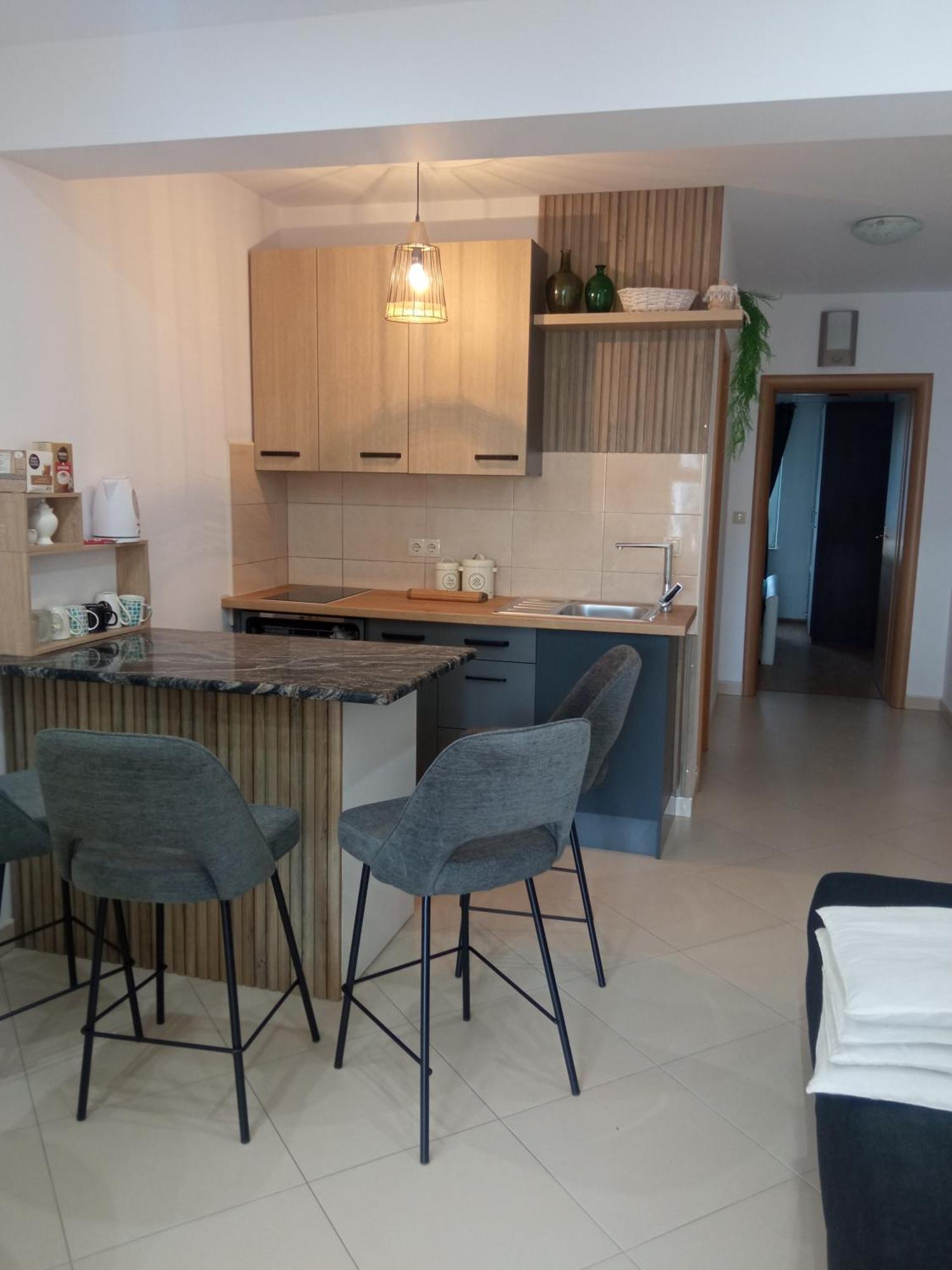 Apartments Tomic Водице Екстер'єр фото